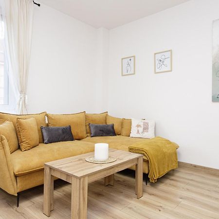 אוסטרבה Apartment Hotel Stud Mb מראה חיצוני תמונה