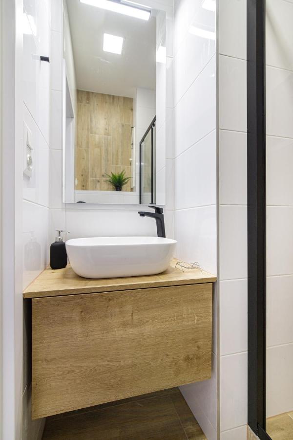 אוסטרבה Apartment Hotel Stud Mb מראה חיצוני תמונה