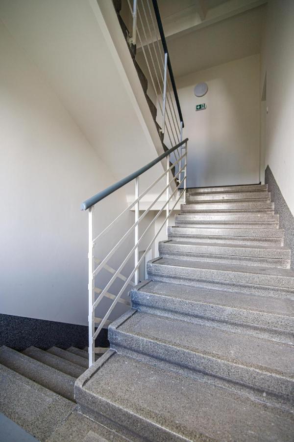 אוסטרבה Apartment Hotel Stud Mb מראה חיצוני תמונה
