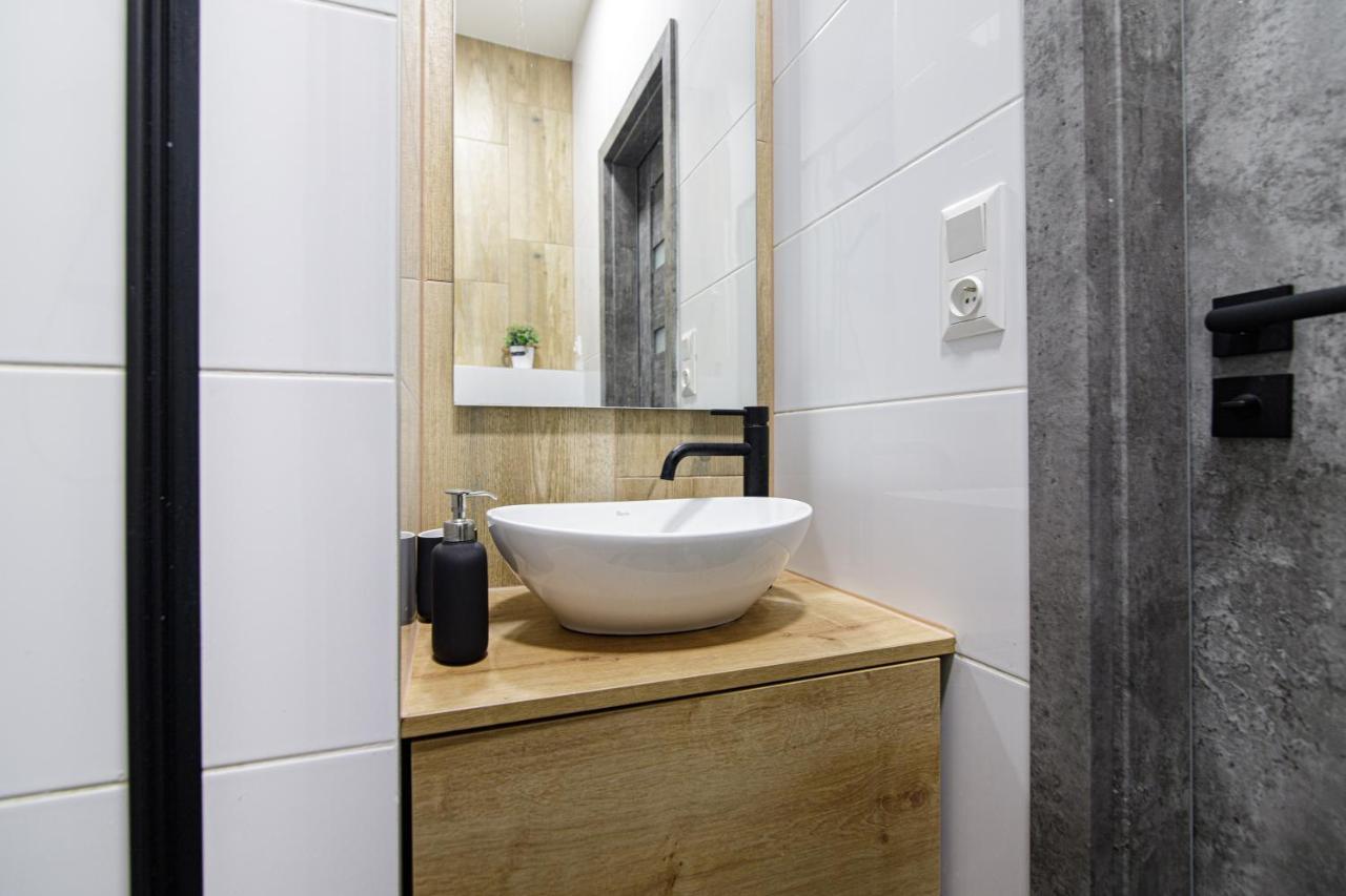 אוסטרבה Apartment Hotel Stud Mb מראה חיצוני תמונה
