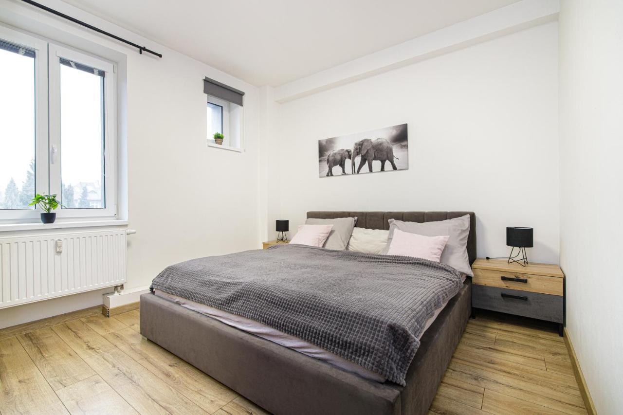 אוסטרבה Apartment Hotel Stud Mb מראה חיצוני תמונה