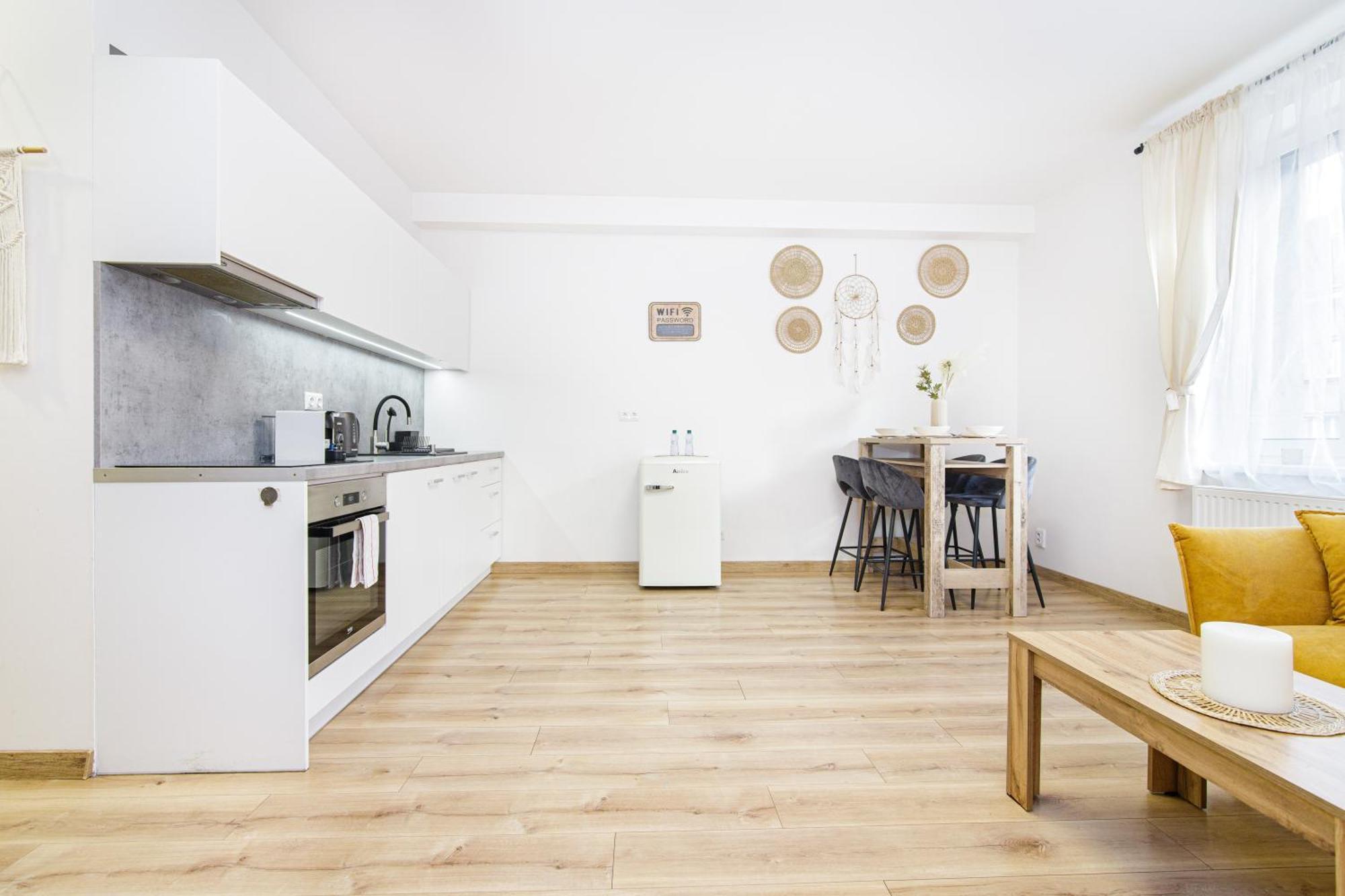 אוסטרבה Apartment Hotel Stud Mb מראה חיצוני תמונה